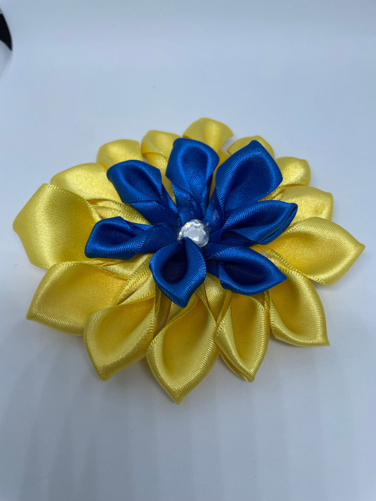 Support Ukraine brooch pin Ukranian Flag