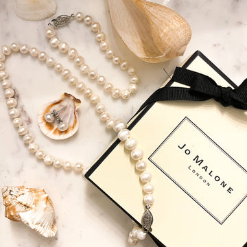 White pearl jewellery set