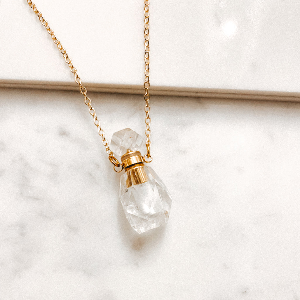 Gemstone Energy Bottle necklace Clear Quartz (gold)